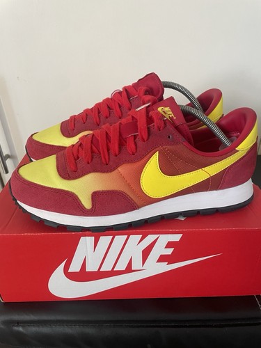 Rara 2021 nike omega - omega, flame