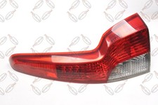 VOLVO V50 Dal 2007 Luce