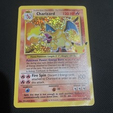 Pokémon Charizard Holo 4/102