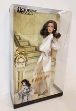 BAMBOLA BARBIE JAMES BOND 007