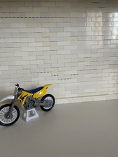 new ray modellino moto SUZUKI RM Z450 scala 1/18 motocross