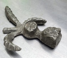 Strana cucina antica legata