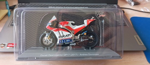 Altaya ducati desmosedici - ducati,