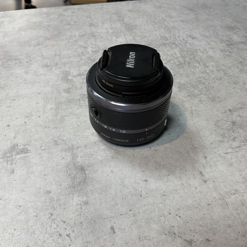 Nikon nikkor 30mm - 1,