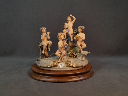 Figura porcellana policroma - figura,