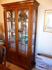 Sala da pranzo completa di credenza, tavolo allungabile a manovella, vetrina e 6