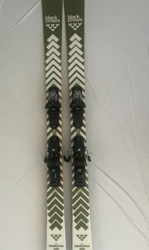 Black crows sci - black, attacchi