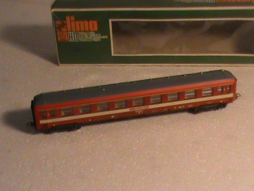 Voiture voyageurs lima - voiture,