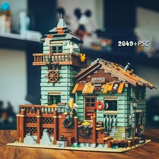 Vecchio Negozio di Pesca | MOC