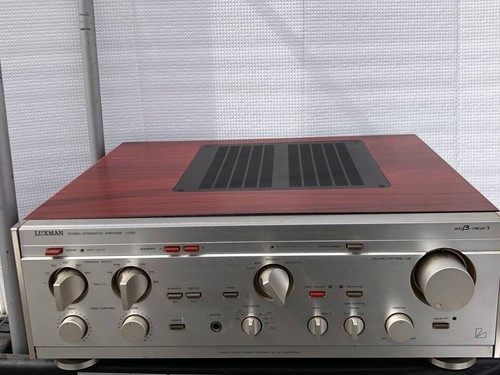 Amplificatore stereo integrato