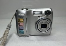 Nikon Coolpix 3200 3.2MP