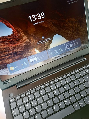 Lenovo v330 15ikb pc - v330,