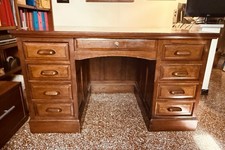 scrivania ministeriale