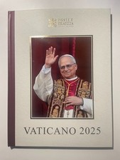 2025 Vaticano Libro Volume