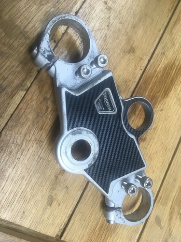 Triumph sprint 955i cf - st,