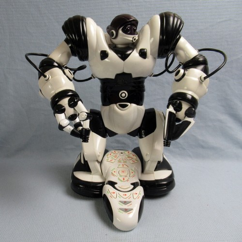 Wowwee robosapien grande robot - wowwee,