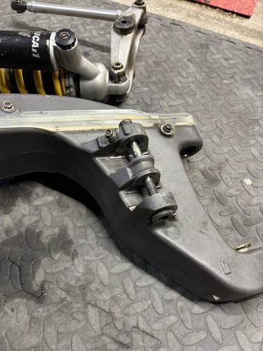 Ducati 998 748 996 - , 916