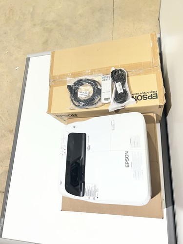 Epson powerlite 680 - 680, xga