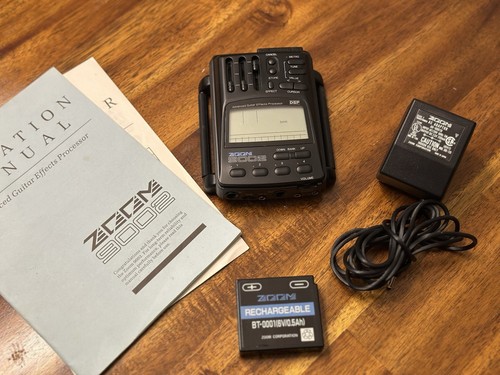 Zoom 9002 guitar effects - 9002,