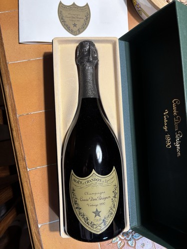 Champagne moet chandon cuvée - chandon,