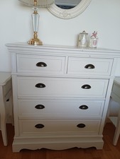 Cassettiera E Comodini