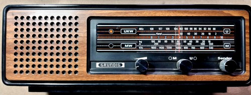 Radio vintage grundig modello - vintage,
