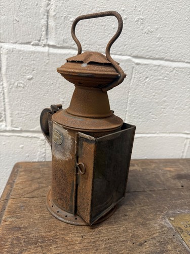 Old secr type square fronted - old,