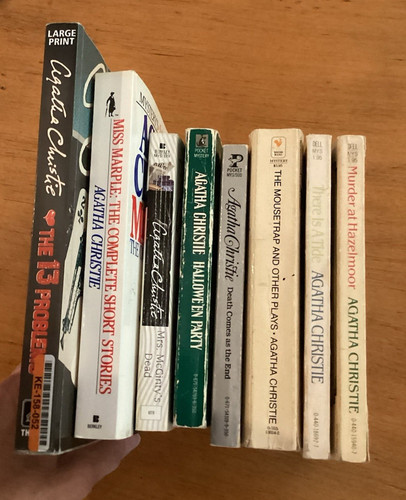 Agatha christie lot used - lot, 8