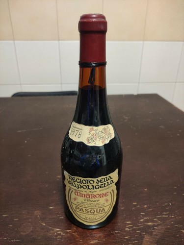 Bottiglia vino amarone - di,
