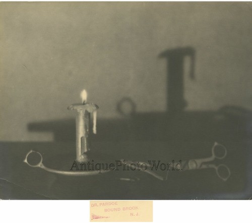 Still life con candela lampada - life,