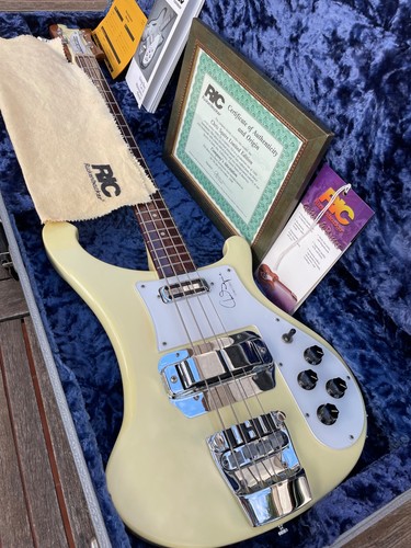 Rickenbacker 4001cs chris - rickenbacker,