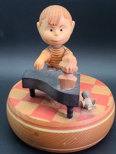 Anri reuge peanuts schroeder - anri,