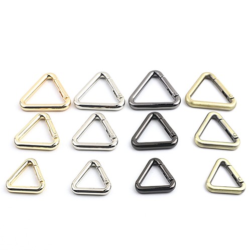 Anello triangolo moschettone