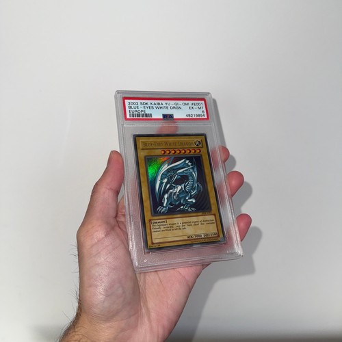 Blue eyes white dragon - blue,