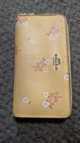 Coach zip wallet leather - ,
