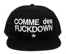Cappello COMME des FUCKDOWN