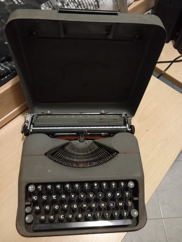 Typewriter antica macchina - macchina, da
