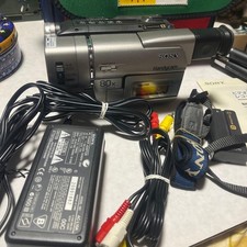 Videocamera Sony CCD-TRV80