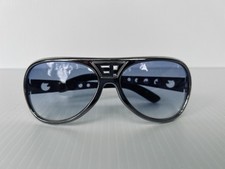 Occhiali da sole Elvis stile anni 70 con loghi EP/TCB. Argento con lente blu. Qualità ETA