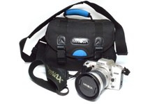 Fotocamera analogica Minolta Dynax 404 SI con AF 28-80mm