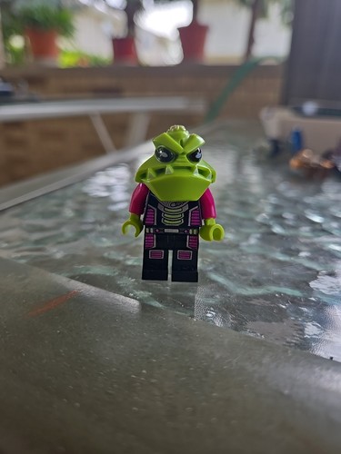 Lego minifigure alien - lego,