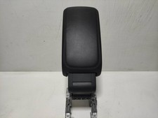 BRACCIOLO CENTRALE PER AUDI A3