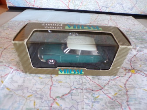 Citroën vert toit - 19, blanc