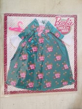 BARBIE BAMBOLA BARBIE GIOCA