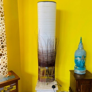 Piantana etnica tessuto bianco