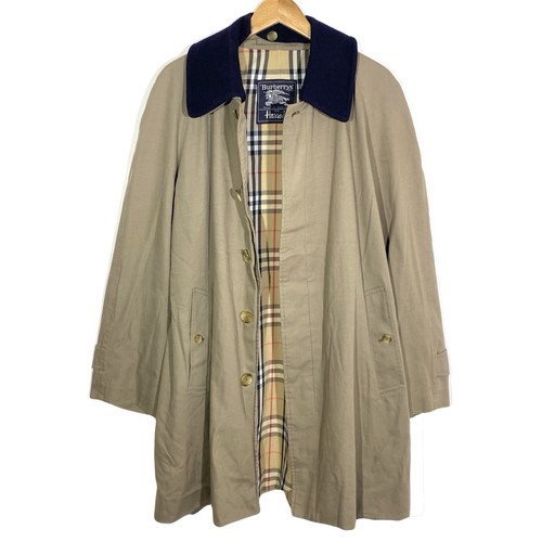 Trench coat court - court, intérieur