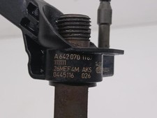 iniettore per MERCEDES CLASE C (W204) FAMILIAR 300 T A6420701187 cansp210644