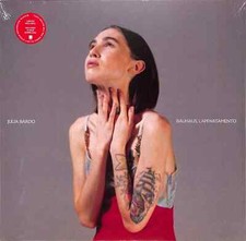 Julia Bardo / BAUHAUS, L