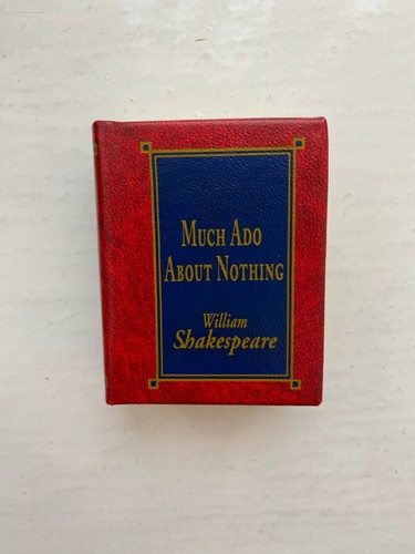 Del prado miniature book - prado,