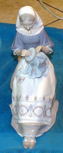 Lladro embroideress 4865 - lladro,
